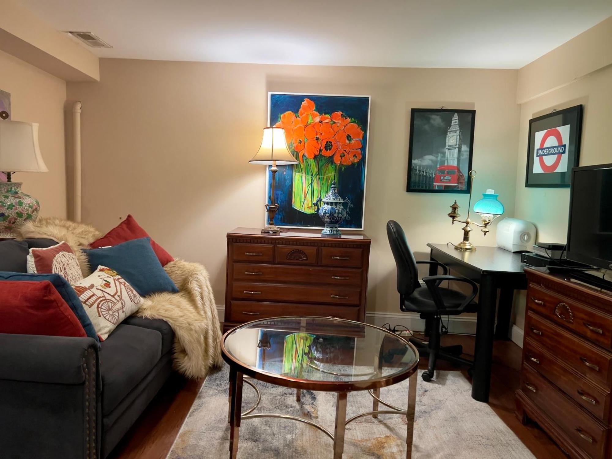 Charming 1-Bedroom Basement Close To Dc Pets Allowed Arlington Dış mekan fotoğraf